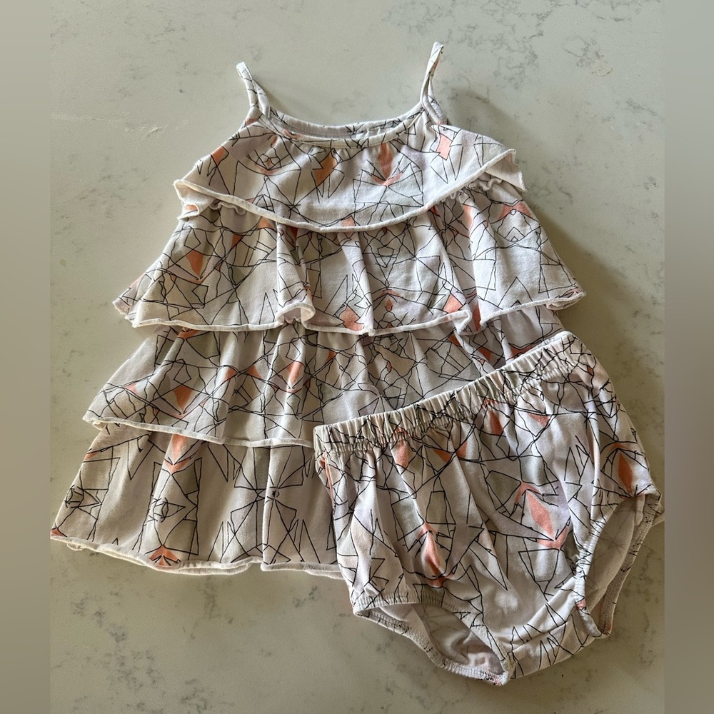 KARDASHIAN KIDS White ruffled dress with bloomers 12 months